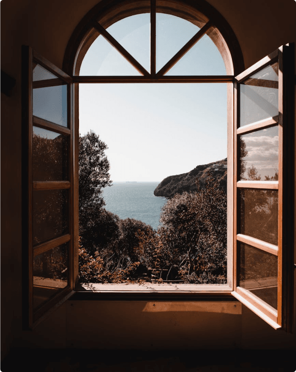 Choosing the Right Windows for Your New Home: A Guide to Style, Function, and Efficiency
